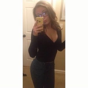 Meet your Posher, Carli