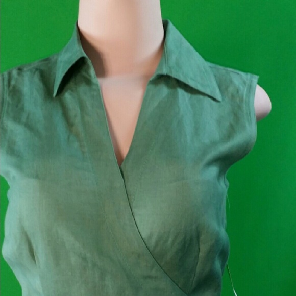 East 5th Designer sleeveless blouse
