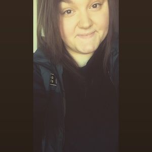 Meet your Posher, Christiana