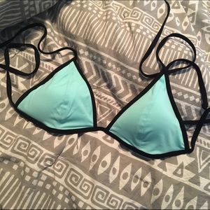 Victoria's Secret bikini top. Only worn once!