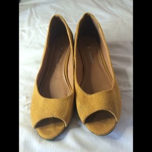 Chinese Laundry Mustard Peeptoe Flats