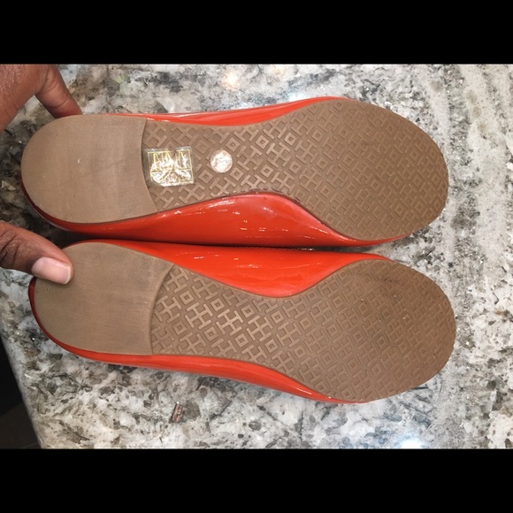 Tory burch Reva flats orange Sz 8.5 - Picture 3 of 3
