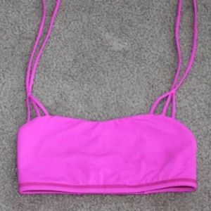 Lululemon wandering yogi bra veuc Paris pink
