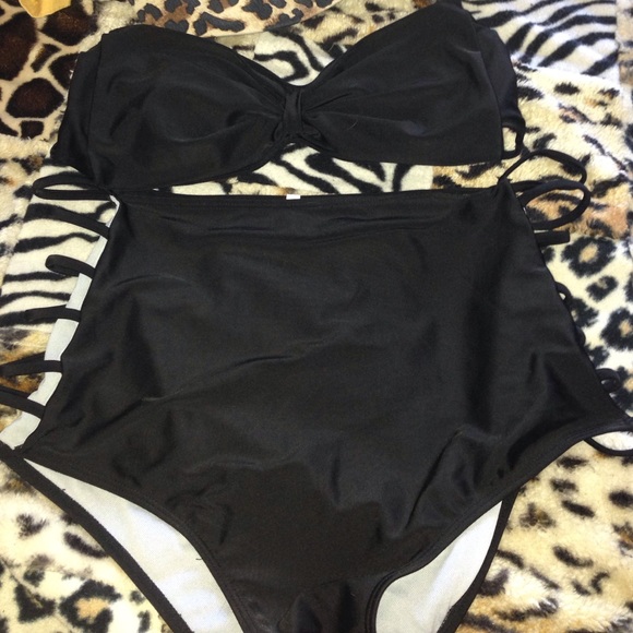 Two piece high waisted bathing suit.