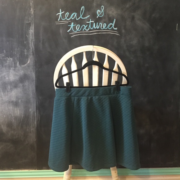 MODCLOTH SKIRT | teal w texture | size XL