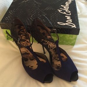 Black and Navy Blue Sam Edelman Peep-toe Pumps