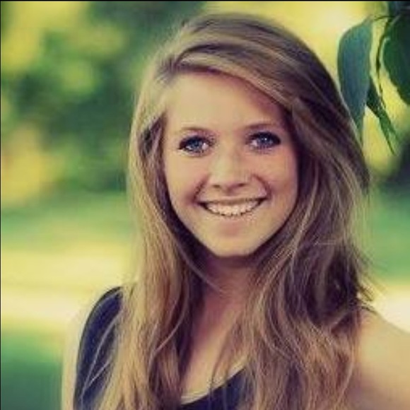 Meet your Posher, Annie - Picture 1 of 1