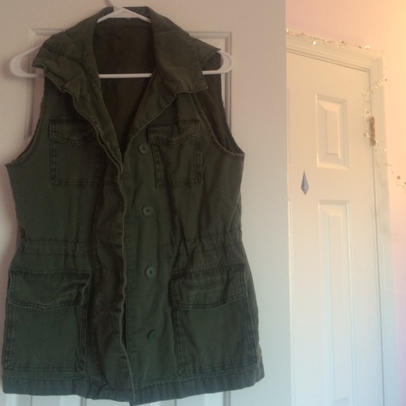 Army green vest