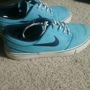 Nike Janoskis