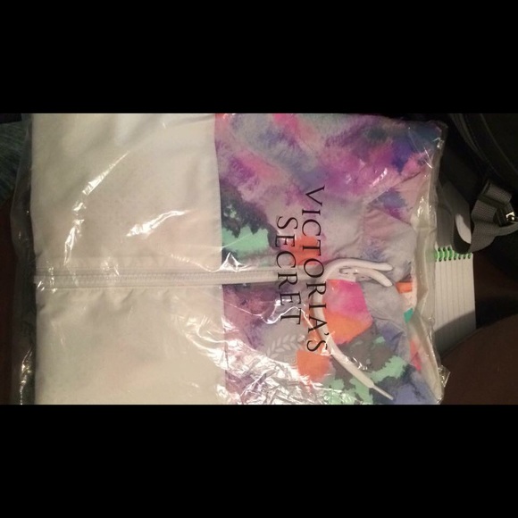 Brand new water marble anorak