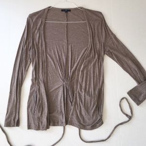 Gap sweater