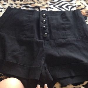 Shorts high waisted