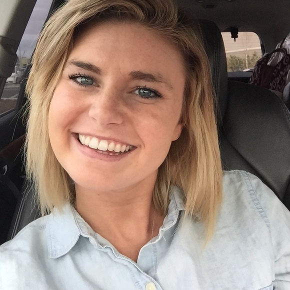 Meet your Posher, Kallie