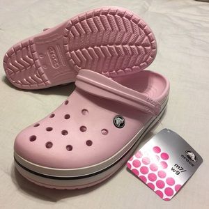 New Woman's Pink Crocs