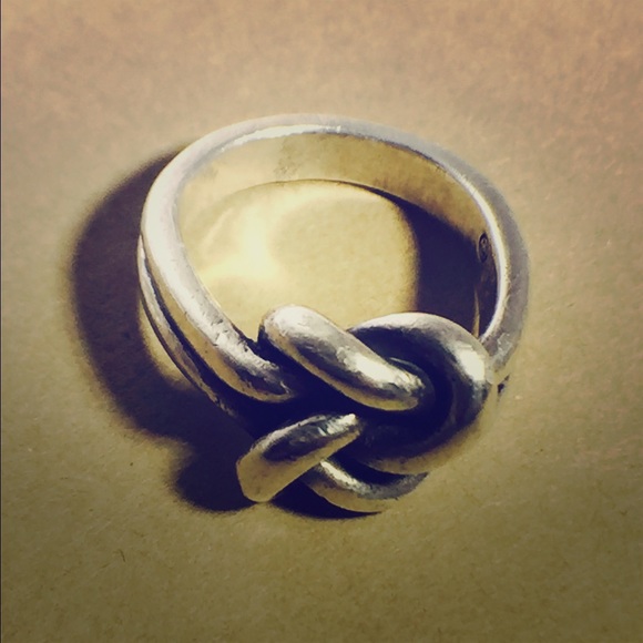 Original, retired James Avery Lovers' Knot