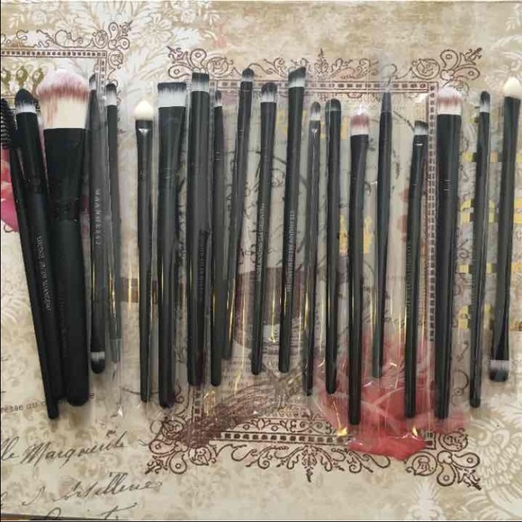 20 pcs makeup brushes