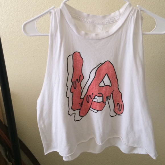 Brandy Melville L.A. Crop top