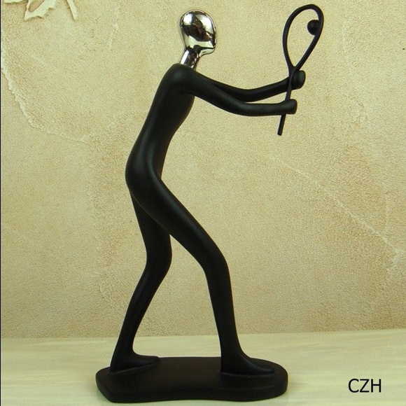 #Tennis statue, - Picture 1 of 1