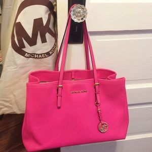 Michael Kors Jet Set tote