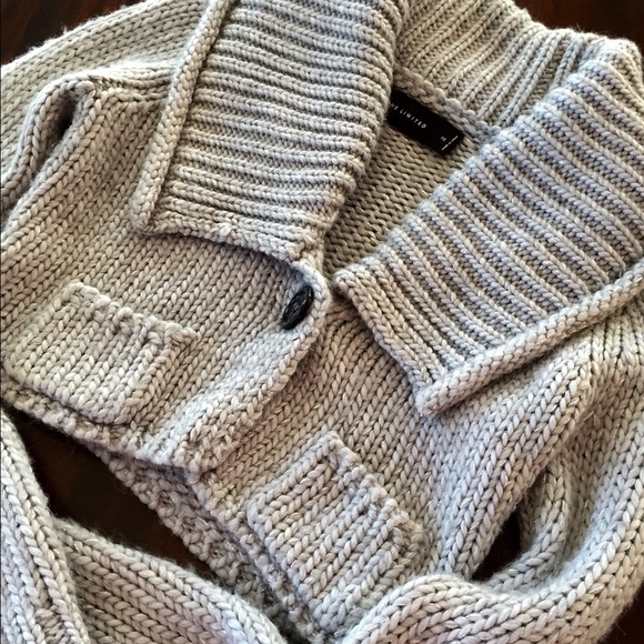 The Limited cropped Grey shrug sweater NEW xs