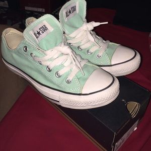Mint Converse 💚💚