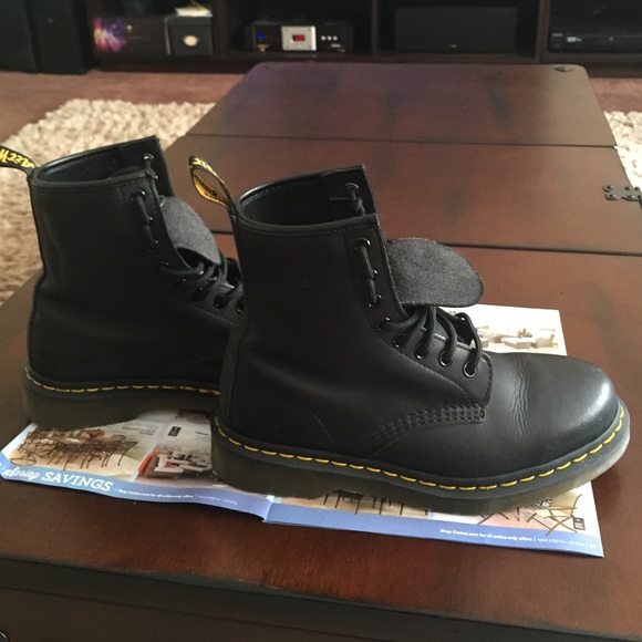 Like New Dr Materns Boots