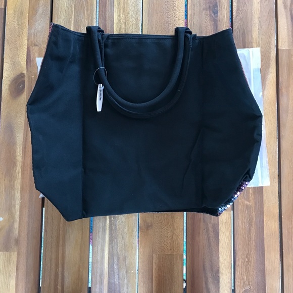 🎄 SALE - Brand New Victoria Secret Bag - Picture 5 of 6