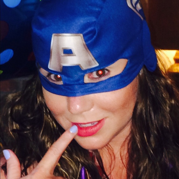 Meet your Posher, Robyn - Picture 2 of 4