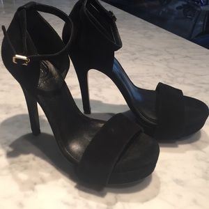 Tory burch high heeled sandals