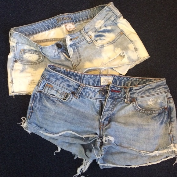 Light wash, distressed Denim Shorts