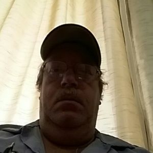 Meet your Posher, Dennis