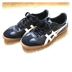 *Like New* Onitsuka Tiger