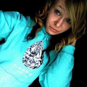 Meet your Posher, Alyssa