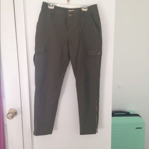 Army Green Crop Pant w/ Pockets
