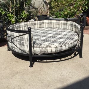 SOLD-For LA residents/ dog bed