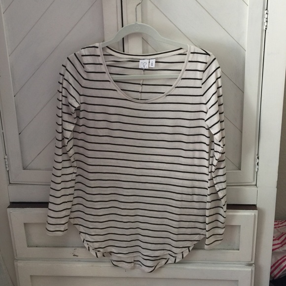 BP -Nordstroms scoop neck long sleeved shirt