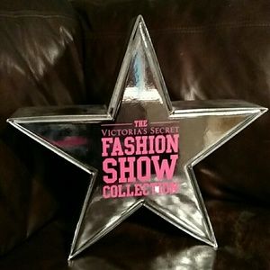 Bundle Victoria secret pink prop displays