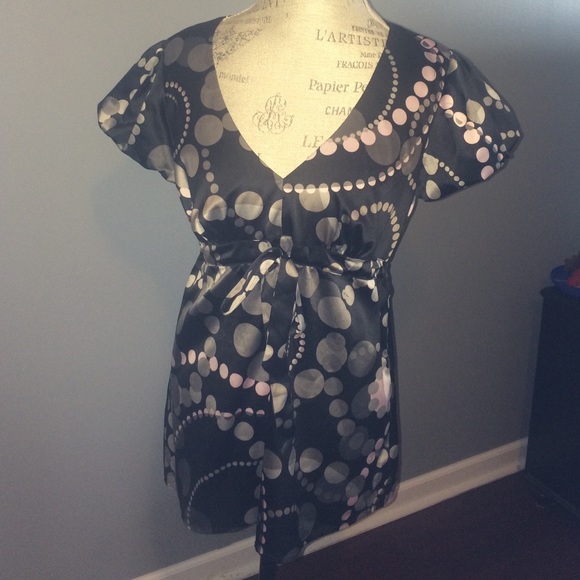 Circle design blouse