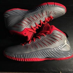 Jordan's Men's Size 9.5