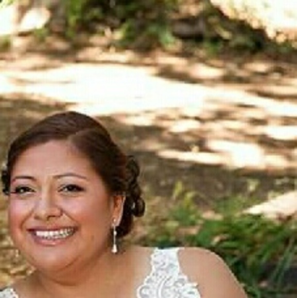 Meet your Posher, Ana