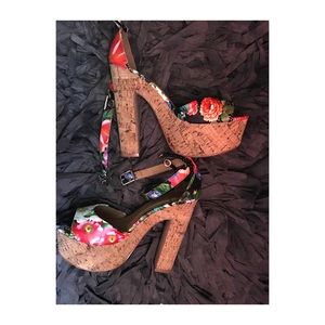 Flower Strap Wedge❤️