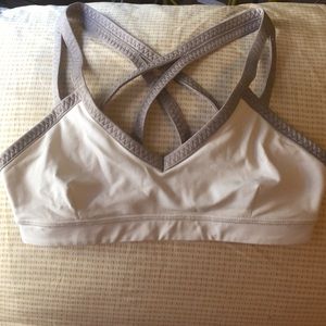 LULULEMON white yoga bra