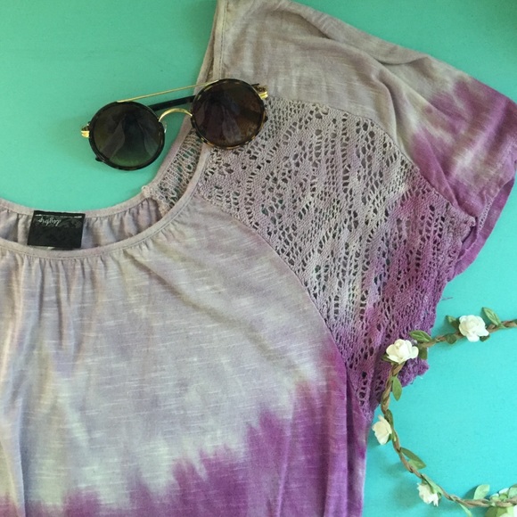 Buckle top