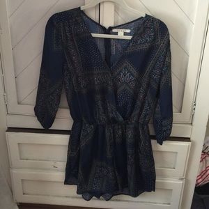 Super cute long sleeve paisley romper