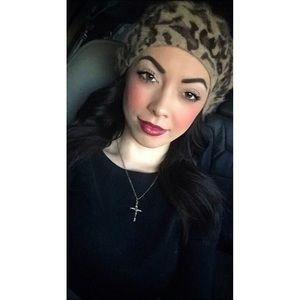 Meet your Posher, Raena