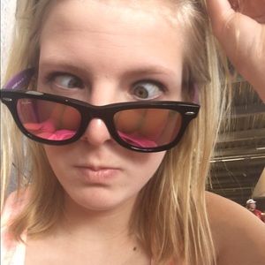 Meet your Posher, Jan