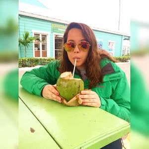 Meet your Posher, Brooke