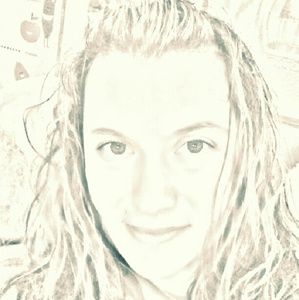 Meet your Posher, Elisha