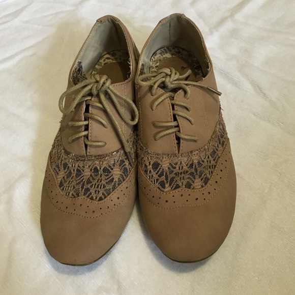 Oxford shoes