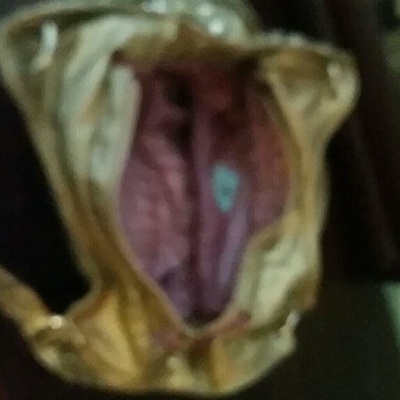 Purse - Picture 2 of 3